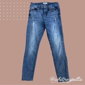 Studio Blue Jeans Skinny Straight Leg Stretch Medium Wash Denim Women’s 28 / 6